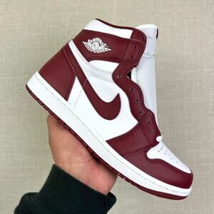 Jordan 1 High "Artisanal Team Red" Women 9.5